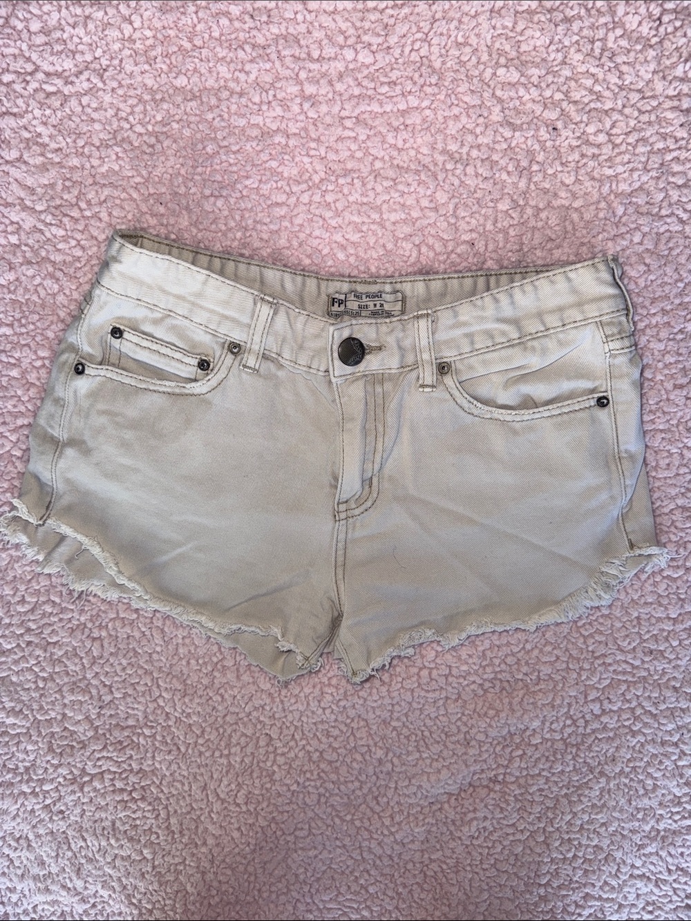 Size 28W Vintage Free People Light Beige Denim Cut-Off Shorts